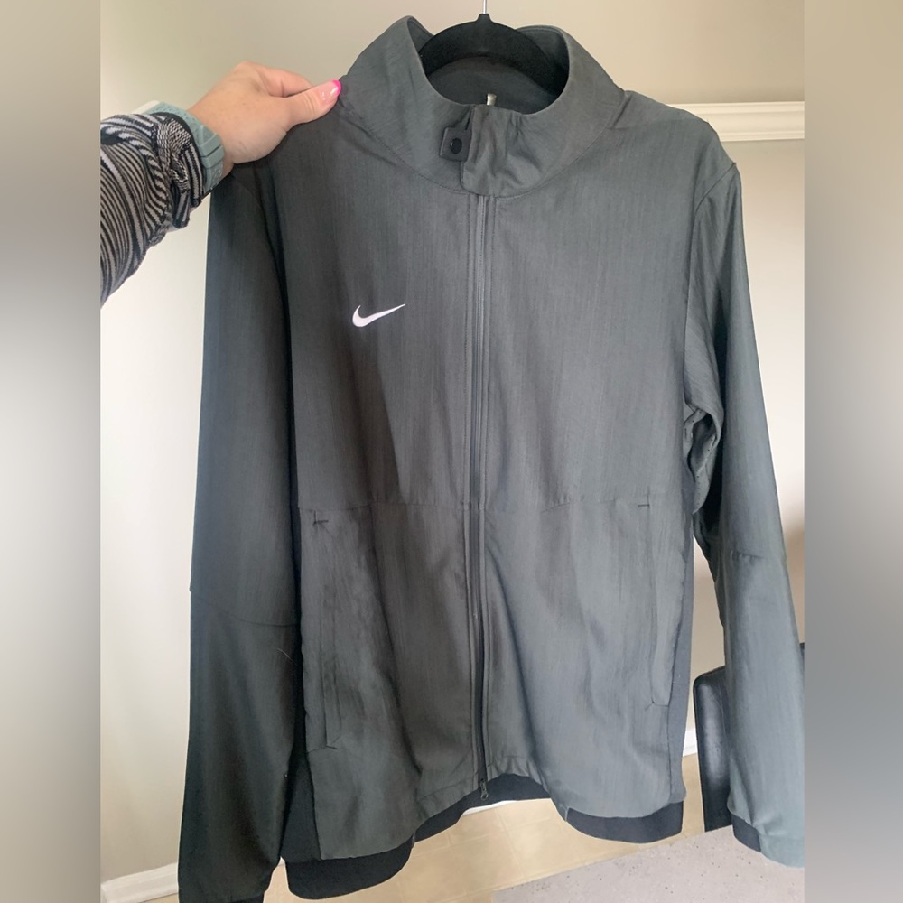 NIKE DRI-FIT ATHLETIC JACKET